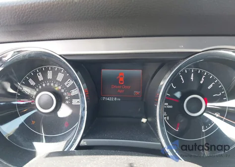 2014 Ford Mustang V6 Premium from USA, damaged, VIN 1ZVBP8EM0E5271274